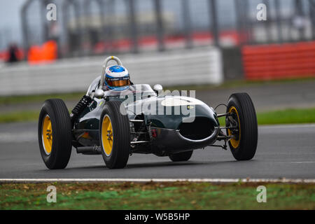 TOWCESTER, Vereinigtes Königreich. 27. Juli, 2019. Meilen Griffiths (Lotus 16 368) während Gallet Trophäe für Pre' 66 Grand-Prix-Wagen (HGPCA) von Tag Zwei der Silverstone Classic Moto in Silverstone Circuit am Samstag, Juli 27, 2019 in TOWCESTER, ENGLAND. Credit: Taka G Wu/Alamy leben Nachrichten Stockfoto