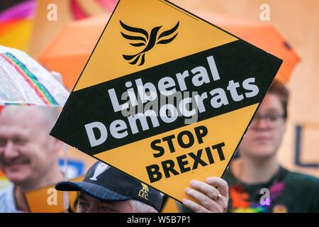 Die liberalen Demokraten stoppen brexit werbend in Liverpool, Merseyside, UK Stockfoto