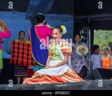 Walton-on-Thames, Sonntag, den 21. Juli 2019. Das Barrio Fiesta London in Großbritannien und Europa die größten Philippinischen Festival, das in seinem 35. Jahr. Stockfoto