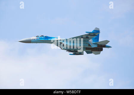 Ukrainische Suchoi Su-27 an der 2019 RIAT Fairford Air Show, Gloucestershire anzeigen Stockfoto