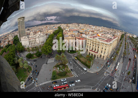 17. Juli 2019, Barcelona Spanien: Antenne Top Street View von Christopher Columbus Statue Stockfoto