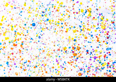 Farbenprächtige Aquarellmalerei Splash. Blot, unscharfer Fleck. mit Textur. Mehrere Flecken und Verfärbungen Wasser Farbe auf weißem Hintergrund Stockfoto
