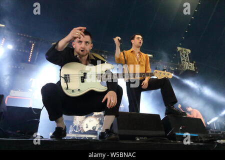 Irische Band, den Mord Kapital bei Fahrzeug Music Festival - Tag zwei an Hall Farm, Steventon in der Nähe von Oxford. Stockfoto