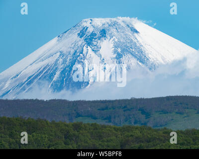 Die Dekade Vulkane in der Nähe von Petrapavlovsk-Kamchatsky in Kamtchatka Russland Stockfoto