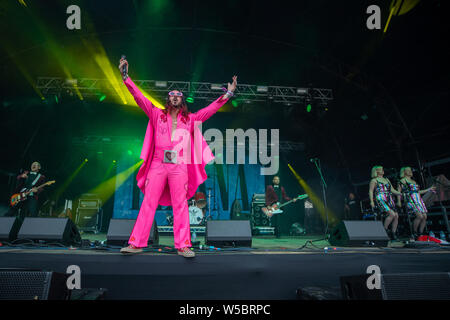 Standon, UK. Samstag, 27. Juli 2019. Elvana führt an standon Calling in der malerischen Landschaft von standon Herrschaft © Jason Richardson/Alamy Leben Nachrichten festlegen Stockfoto