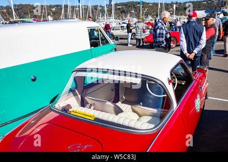 Goggomobil rot Dart Motor Car von 1959 auf Anzeige an der Roayl Motor Yacht Club classic car Event in Newport, Sydney, Australien Stockfoto