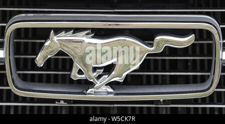 Ford Mustang Auto Grill badge Stockfoto