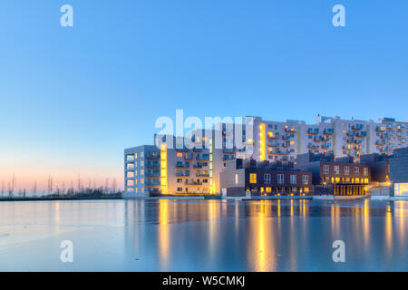 Wohngebiet im Stadtteil Orestad in Kopenhagen Stockfoto