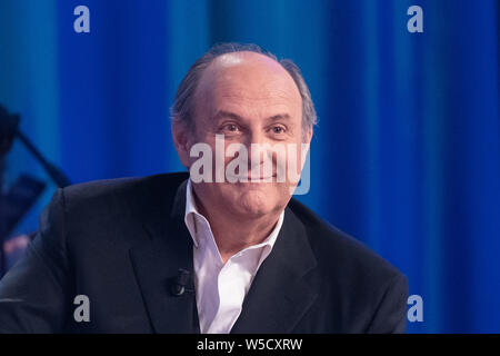 Paolo Bonolis Carlo Conti und Jerry Scotti nimmt an Maurizio Costanzo Show Stockfoto