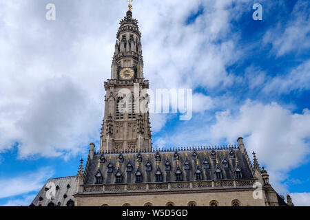 Helden Platz (Place Des Héros) im Zentrum von Arras, Frankreich Stockfoto