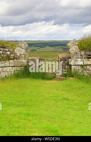 Bleibt der Milecastle 37 auf Hadrian's Wall, Weltkulturerbe der UNESCO, Hadrian's Wall Path, in der Nähe von Hexham, Northumberland National Park, England, UK. Stockfoto