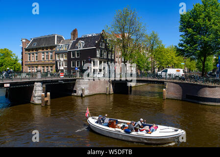 Bootstour und Canal Cruise in Amsterdam, Holland, Niederlande Stockfoto