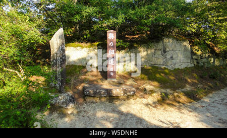 Ojima Insel in der Stadt Matsushima. entfernt auf der anderen Seite von VERMILION - lackiert Togetsu Brücke. Teil des berühmten matsushima Bay Stockfoto