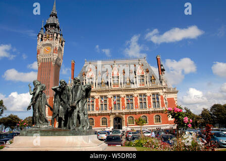 Die Bürger von Calais, Bronze von Rodin vor dem Rathaus, Calais, Frankreich Stockfoto