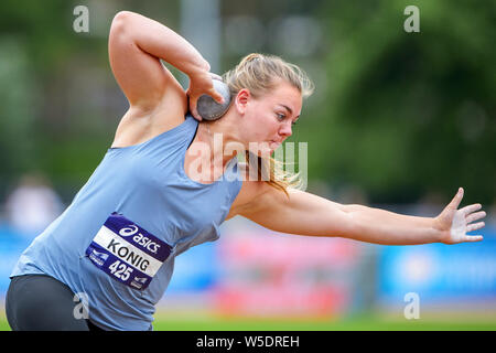 Den Haag, Niederlande. 28. Juli 2019. Den Haag, 28-07-2019, Niederländisch Leichtathletik WM, NK Atletiek abschließenden Tag, Haag Atletiek, Kugelstoßen der Frauen, Benthe Konig Credit: Pro Schüsse/Alamy leben Nachrichten Stockfoto