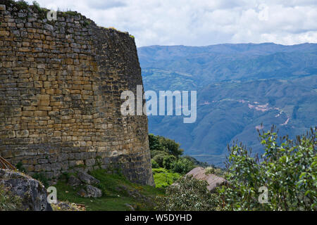 Festung Kuelap, Chachapoyas, 6.-16. Jahrhundert, selten besucht, abseits der ausgetretenen Pfade, 3000 m hoch, befestigte Stadt, Cloud Warriors, Norden von Peru, Südamerika Stockfoto