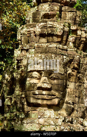 Eine von vielen skulpturalen Werke der großen Angkor-komplex, Jahrhunderte alte, hier in Kambodscha Stockfoto