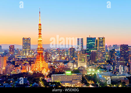 Tokio Skyline und Tokyo Tower Japan asiatische Stadtbild Stockfoto