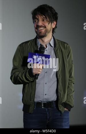 Spanische Drehbuchautor und Regisseur Oriol Paulo besucht die Premiere für neuen Film 'Mirage' in Peking, China, 24. März 2019. Stockfoto