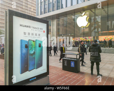 ---- Blick auf einen Apple Store in Shanghai, China, 4. März 2019. Obwohl Apple Inc. hat die Einzelhandelspreise für seine iPhones in China für einen zweiten ti zerschnitten Stockfoto