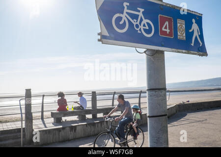 Fahrrad, Radfahren, Millennium, Küsten, Pfad, Llanelli, Carmarthenshire, West, Wales, Welsh, UK, GB, Großbritannien, Britische, Stockfoto