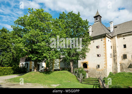 Österreich, das UNESCO-Biosphärenreservat der Salzburger Lungau, Schloss Moosham, Burg Sporn liegt auf einer Höhe von 1,079 Metern Stockfoto