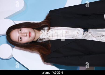 Die amerikanische Sängerin und Schauspielerin Krystal Jung, professionell, bekannt als Krystal, der Koreanischen Mädchen Gruppe f (x), besucht eine Werbeveranstaltung für Miu Miu in Stockfoto