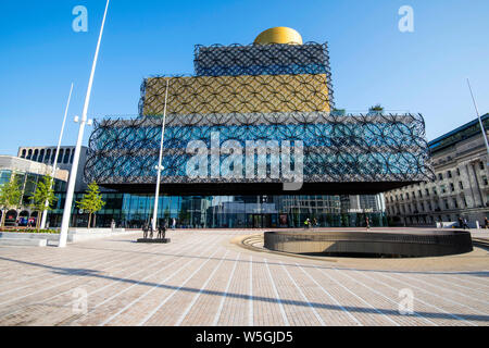 Bibliothek in Centenary Square in Birmingham, West Midlands, England, Großbritannien Stockfoto