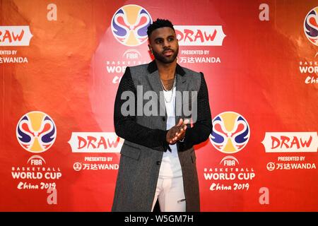Amerikanische Sänger, Songwriter, und Tänzer Justin Bieber- führt wirft, während er auf dem roten Teppich für die Zeremonie kommt für die 2019 FIBA Basketball Stockfoto