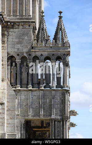 Fassade der Kathedrale Notre-Dame, Chartres, Frankreich Stockfoto