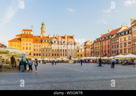 Die farbenfrohe Altstadt Marktplatz Platz in der Altstadt, Weltkulturerbe der UNESCO, Warschau, Polen, Europa Stockfoto