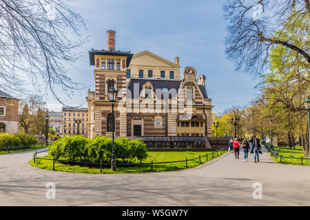 Planty Park in der mittelalterlichen Altstadt, Weltkulturerbe der UNESCO, Krakau, Polen, Europa Stockfoto