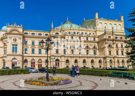 Die Juliusz Slowacki Theater in der mittelalterlichen Altstadt, Weltkulturerbe der UNESCO, Krakau, Polen, Europa Stockfoto