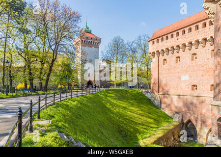Das Barbican in der mittelalterlichen Altstadt, Weltkulturerbe der UNESCO, Krakau, Polen, Europa Stockfoto