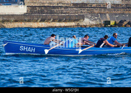 Der Staub Warenkorb Trophy, Isles of Scilly - Freitag Pilot Gig Boat Race Stockfoto