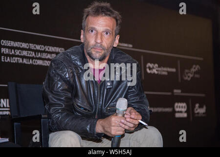 Rom, Italien. 28. Juli 2019. Mathieu Kassovitz der französische Regisseur und Schauspieler Mathieu Kassovitz in das Filmfestival "Il Cinema in Piazza' durch die Ragazzi del Cinema Amerika in der Arena der Piazza San Cosimato in Rom teilgenommen. Credit: Matteo Nardone/Pacific Press/Alamy leben Nachrichten Stockfoto