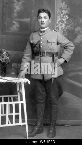 Rumänische Soldaten C 1930 S M 1895 mit Bajonettverschluss Stockfoto