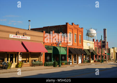 Hauptstraße in Historic Downtown Grapevine, Texas, USA. Stockfoto