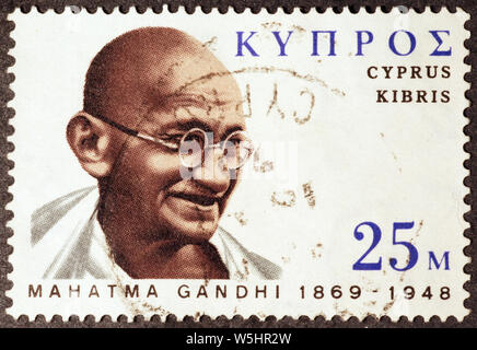 Mahatma Gandhi auf Briefmarke von Zypern Stockfoto