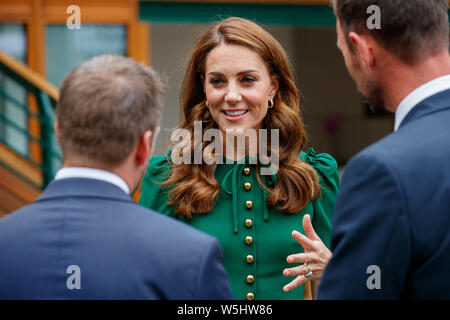 Katharina, Herzogin von Cambridge aka Kate Middleton während der Meisterschaften in Wimbledon 2019. Stockfoto