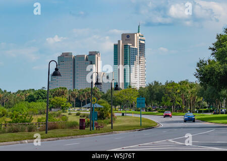 Orlando, Florida. Juli 05, 2019 Panoramablick auf das Hyatt Regency Hotel von Universal Boulervard 1. Stockfoto