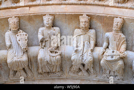 Die geschnitzten Figuren von medeival Musiker auf das 13. Jahrhundert, Romanik, Norden, der Stiftskirche Santa Maria la Mayor, Toro Zamora Provi Stockfoto