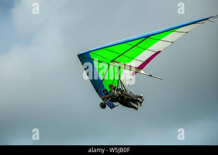 Drachenfliegen mit Teamgeist, Canovanas, Puerto Rico Stockfoto