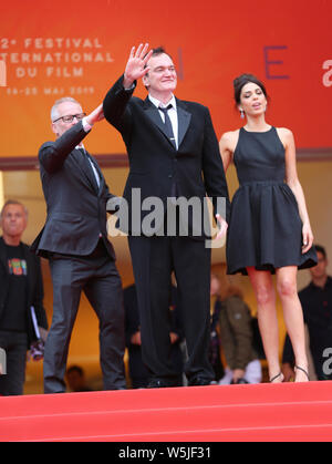 CANNES, Frankreich - 18. Mai: Quentin Tarantino, Daniella Pick und Thierry Fremaux nehmen an der Wild Goose Lake screening während der 72Nd Cannes Film Festiva Stockfoto