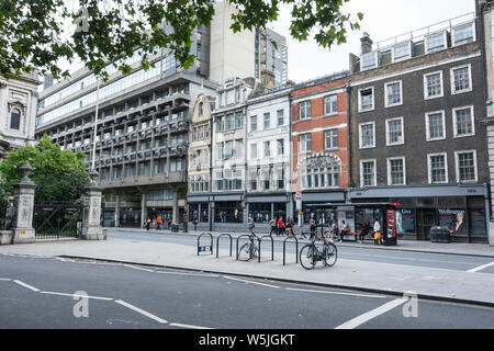 Viktorianischen Gebäude am Strand, Teil des King's College London's Strand Campus, als Teil der Halle McKnight Sanierung abgerissen werden Stockfoto