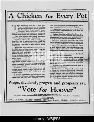 Ein Huhn in jedem Topf politische Ad und Gegenargumente Artikel in der New York Times; Umfang und Inhalt: Das ist die Werbung, der dazu führte, dass Herbert Hoover Gegner zu behaupten, dass er die Wähler ein Huhn in jedem Topf und zwei Autos in jeder Garage versprochen hatte während der Kampagne 1928. Während der Kampagne von 1932, Demokraten versucht, den Präsidenten zu Embarass durch seine angebliche Aussage erinnern. Laut einem Artikel in der New York Times (10/30/32), Hoover nicht solch eine Aussage machen. Der Bericht wurde auf diese Anzeige von einem lokalen Komitee platziert - die nur erwähnt ein Auto! Stockfoto