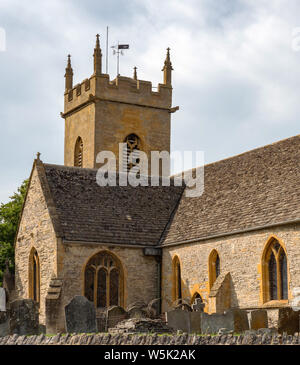 Kirche St. Leonard im malerischen Dorf Bretforton, Worcestershire, England, Großbritannien Stockfoto