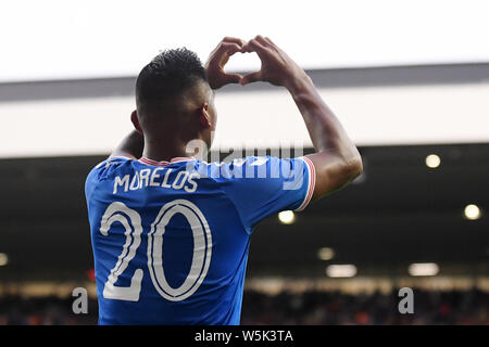 GLASGOW, Schottland - Juli 18, 2019: Alfredo Morelos von Förster feiert, nachdem er ein Ziel während der zweiten Etappe der UEFA Europa League 2019/20 erste Qualifikationsrunde Spiel zwischen den Rangers FC (Schottland) und St Joseph's FC (Gibraltar) an Ibrox Park gezählt. Stockfoto