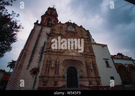 Das 100 Jahre alte Innenstadt Kirche von Jalpa de Serra in Queretaro Mexiko Stockfoto