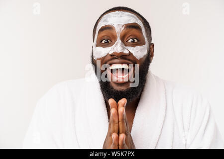 Lustig lachen Mann mit Maske führt gesunder Lebensstil, Freude am Morgen verfahren. positive Emotionen in den Morgen. Stockfoto